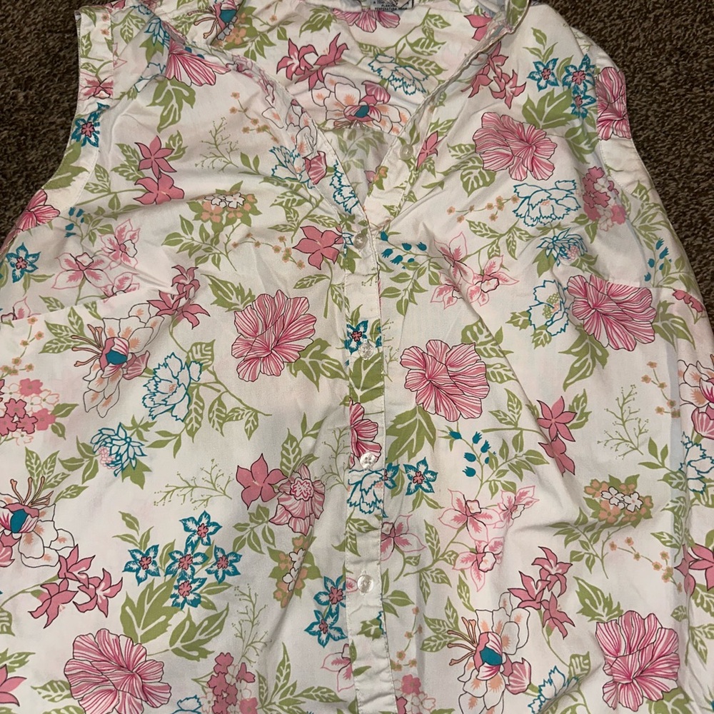 Floral Sleeveless Blouse